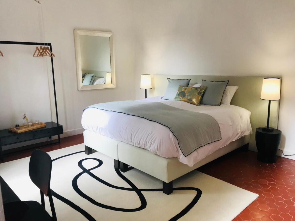 Bed and Breakfast La Chapelle Sur La Sorgue Л'Иль-сюр-ла-Сорг Экстерьер фото