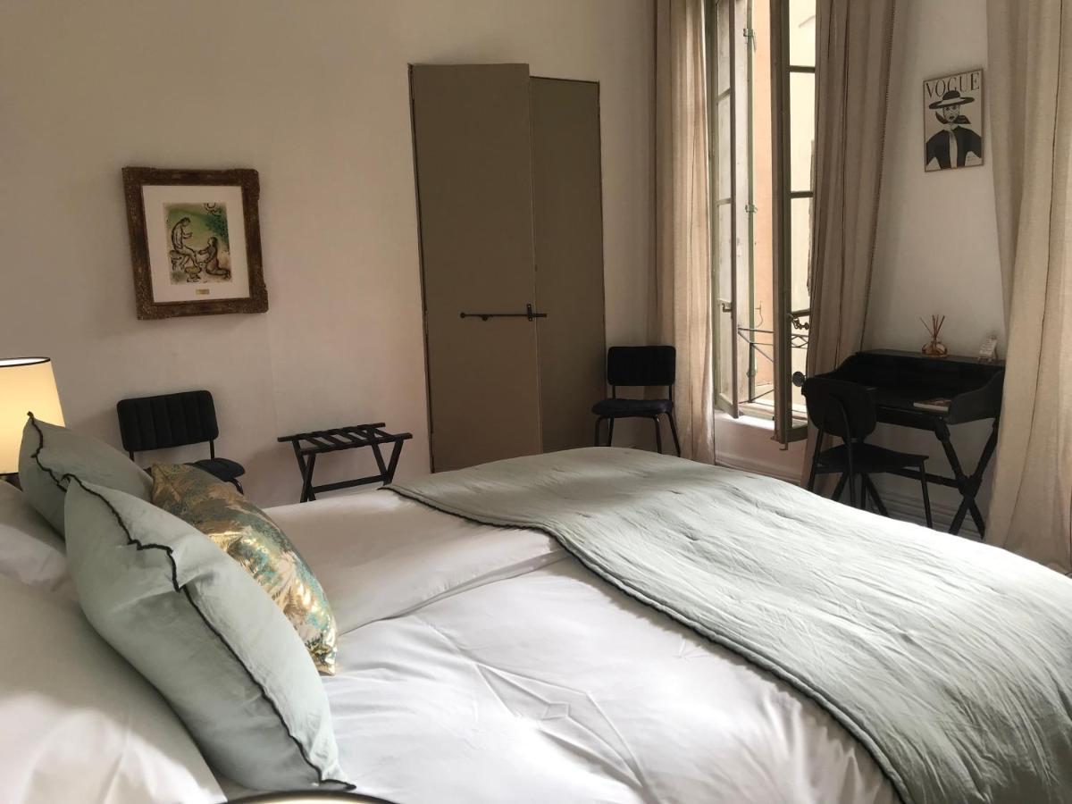 Bed and Breakfast La Chapelle Sur La Sorgue Л'Иль-сюр-ла-Сорг Экстерьер фото