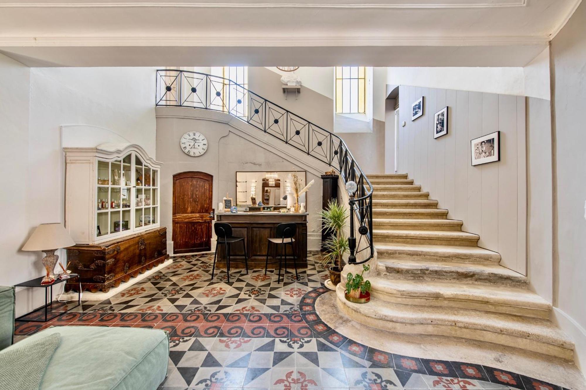 Bed and Breakfast La Chapelle Sur La Sorgue Л'Иль-сюр-ла-Сорг Экстерьер фото