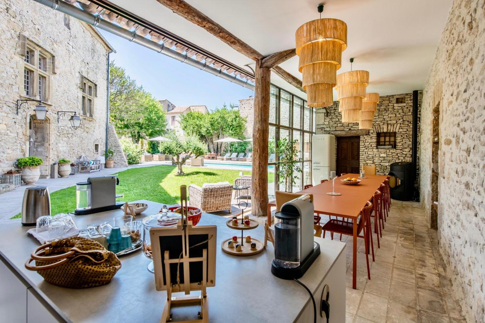 Bed and Breakfast La Chapelle Sur La Sorgue Л'Иль-сюр-ла-Сорг Экстерьер фото