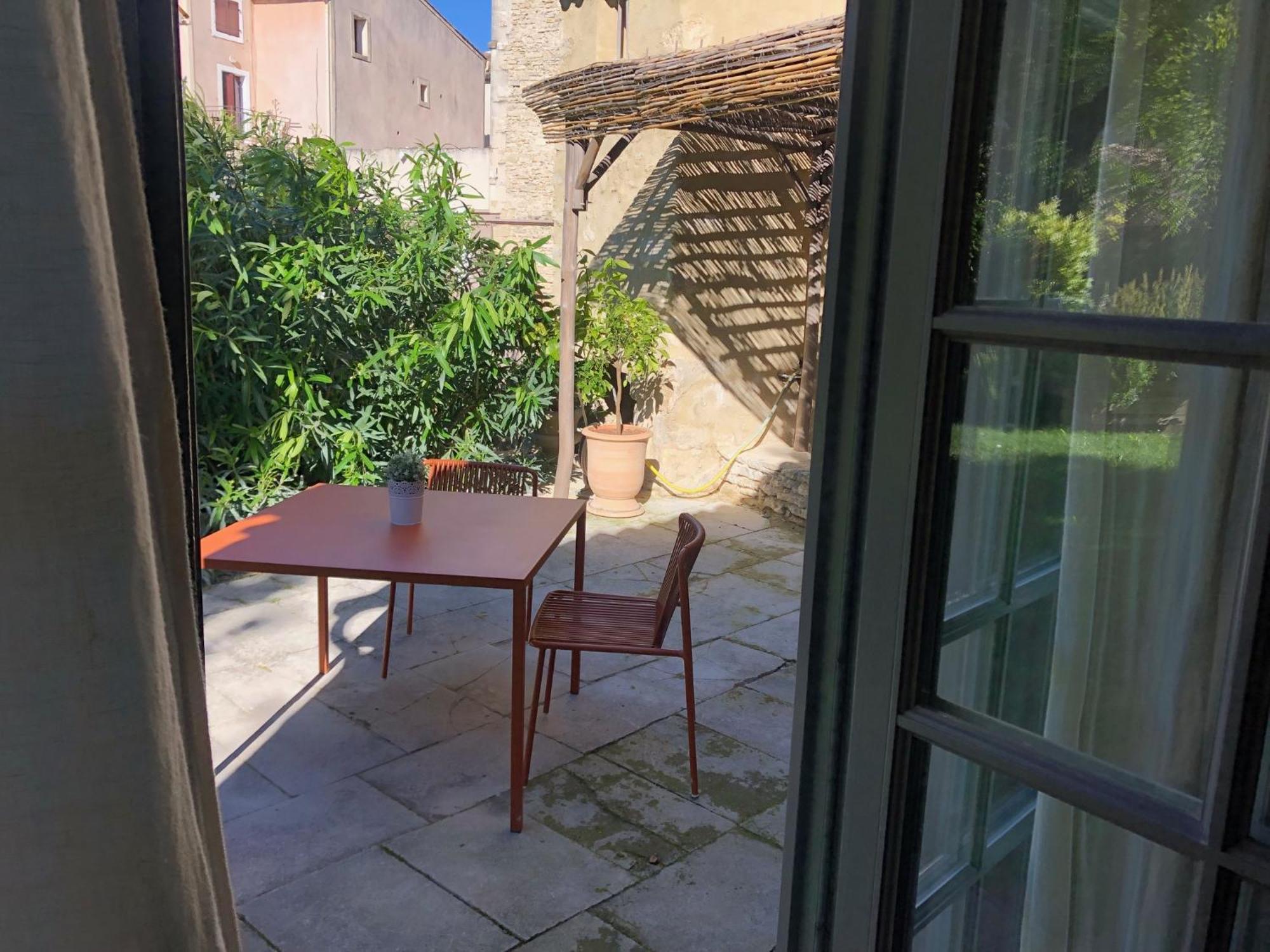 Bed and Breakfast La Chapelle Sur La Sorgue Л'Иль-сюр-ла-Сорг Экстерьер фото