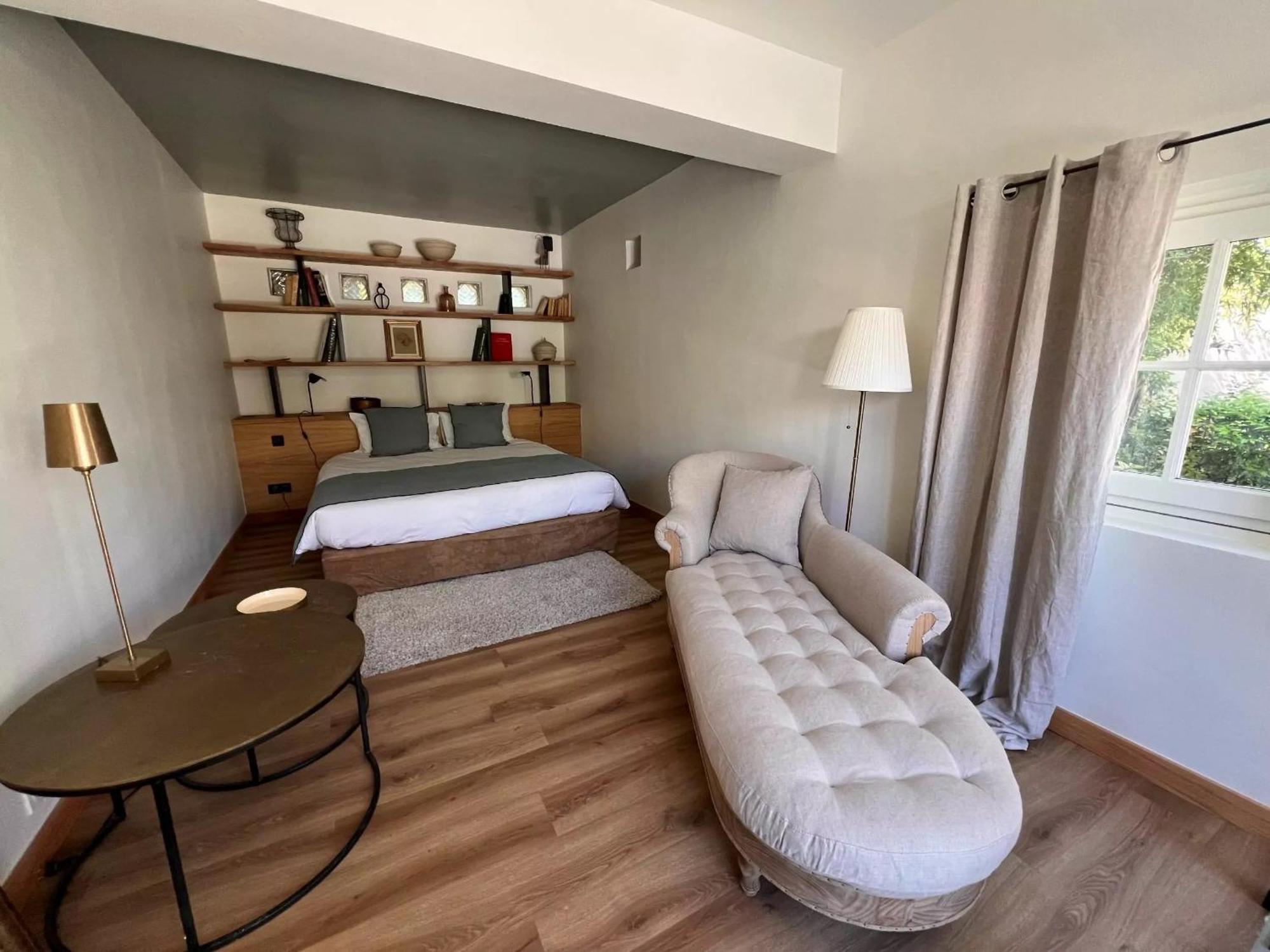 Bed and Breakfast La Chapelle Sur La Sorgue Л'Иль-сюр-ла-Сорг Экстерьер фото