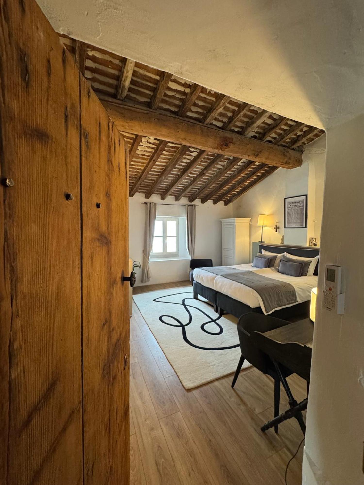 Bed and Breakfast La Chapelle Sur La Sorgue Л'Иль-сюр-ла-Сорг Экстерьер фото