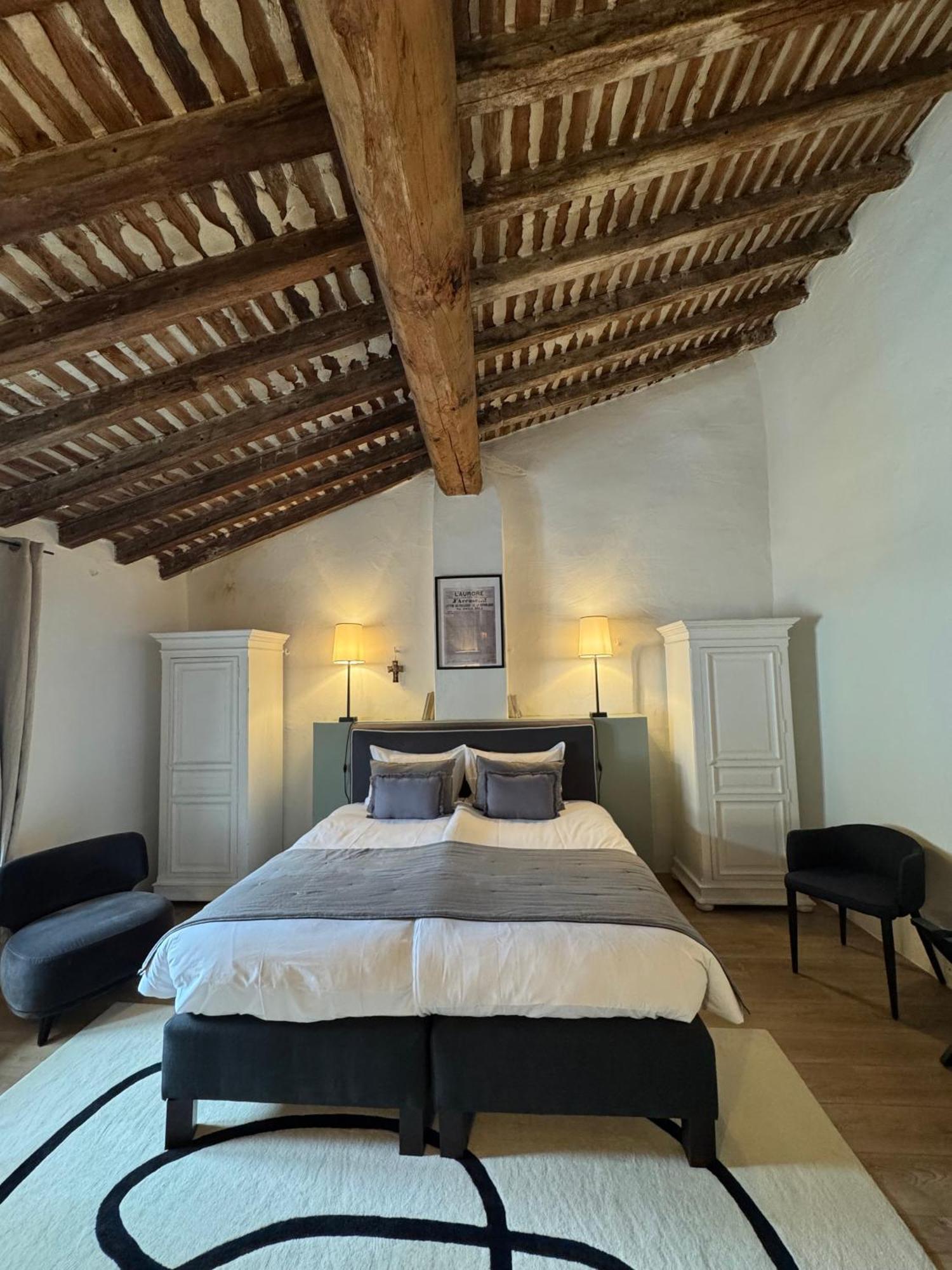 Bed and Breakfast La Chapelle Sur La Sorgue Л'Иль-сюр-ла-Сорг Экстерьер фото