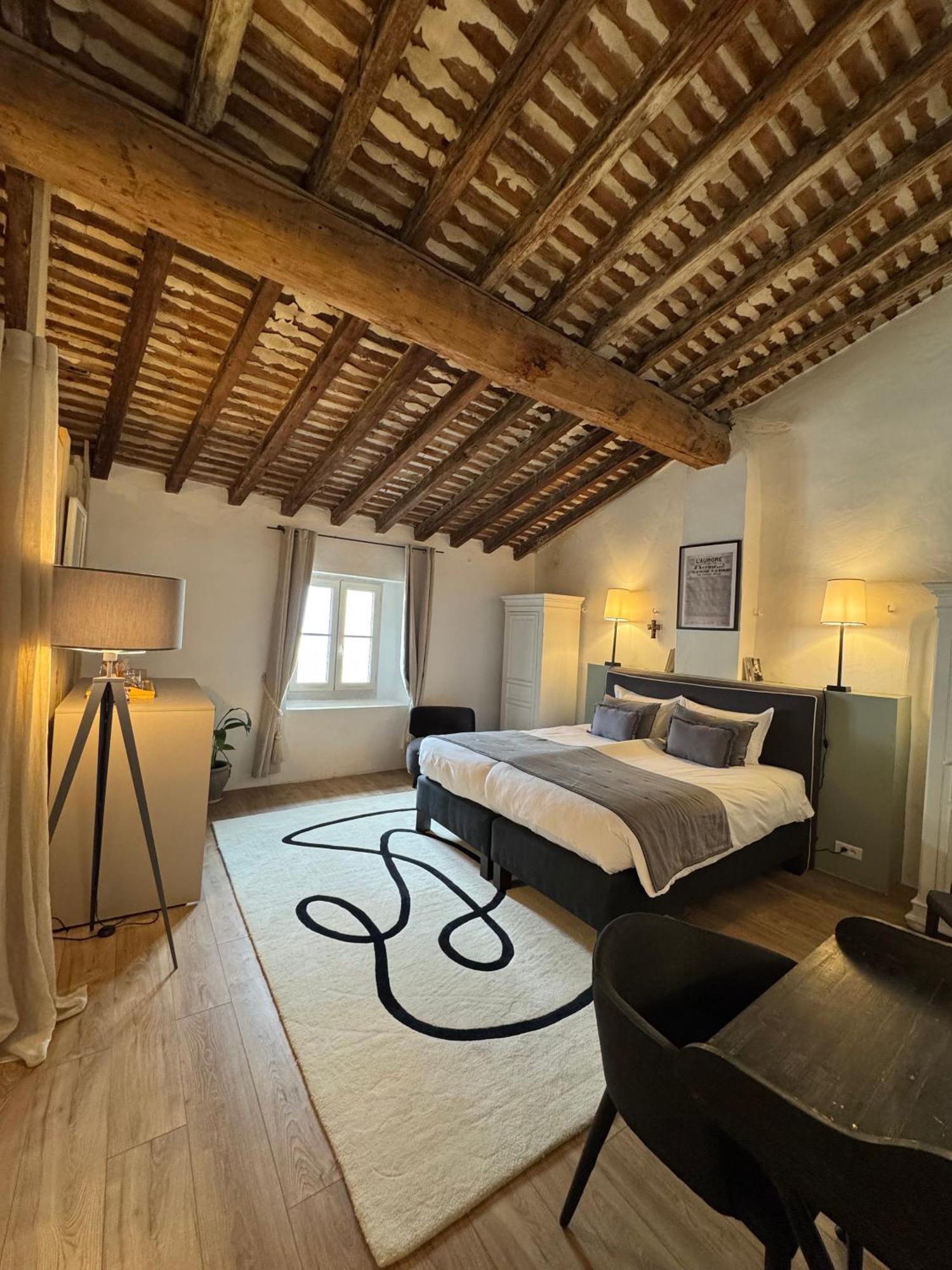 Bed and Breakfast La Chapelle Sur La Sorgue Л'Иль-сюр-ла-Сорг Экстерьер фото